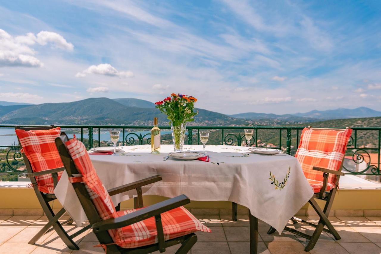 Georgia'S Holiday Apartment With Amazing Sea View Porto Rafti Bagian luar foto