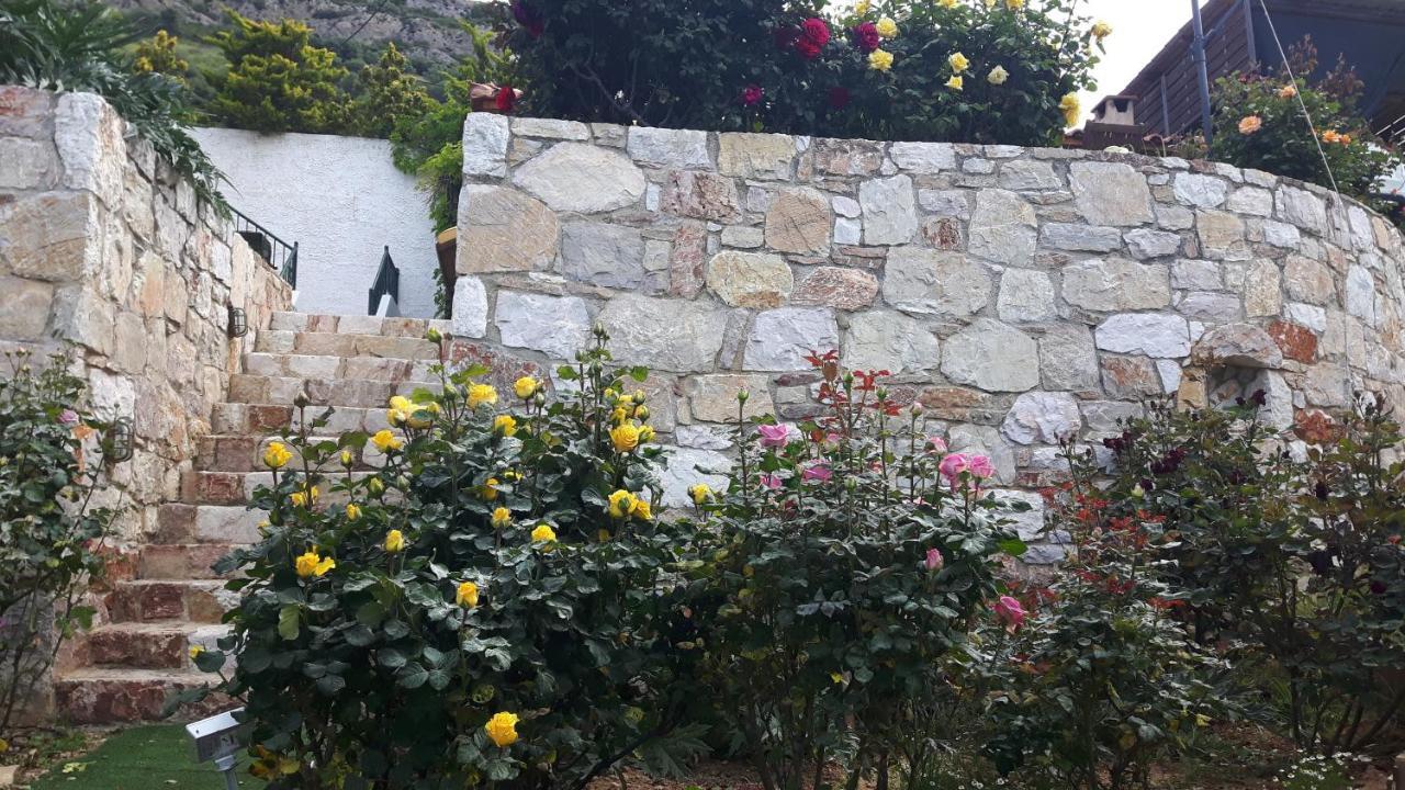 Georgia'S Holiday Apartment With Amazing Sea View Porto Rafti Bagian luar foto